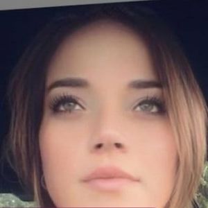 Meet your Posher, Kiri